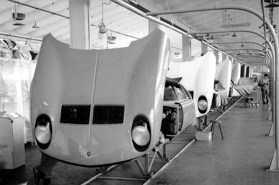  Lamborghini Miura 1966 года  (фото 8 из 49)